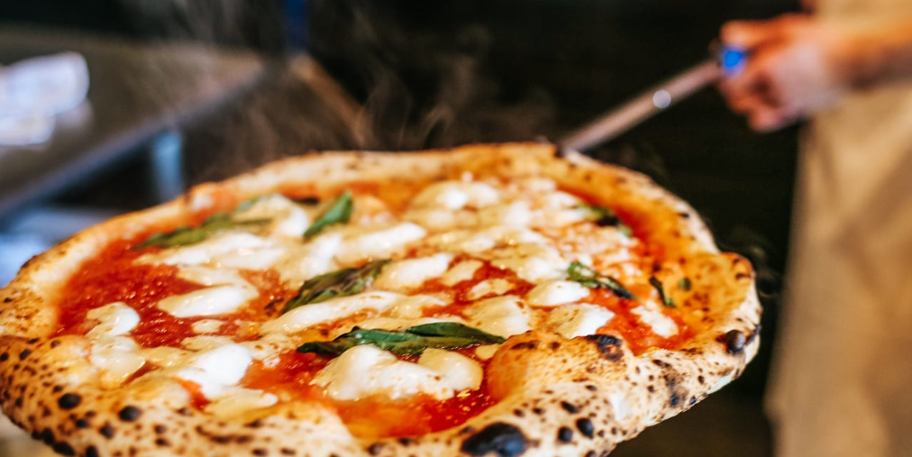 The History of the Neapolitan Pizza – Great Outdoor Pizza Ovens